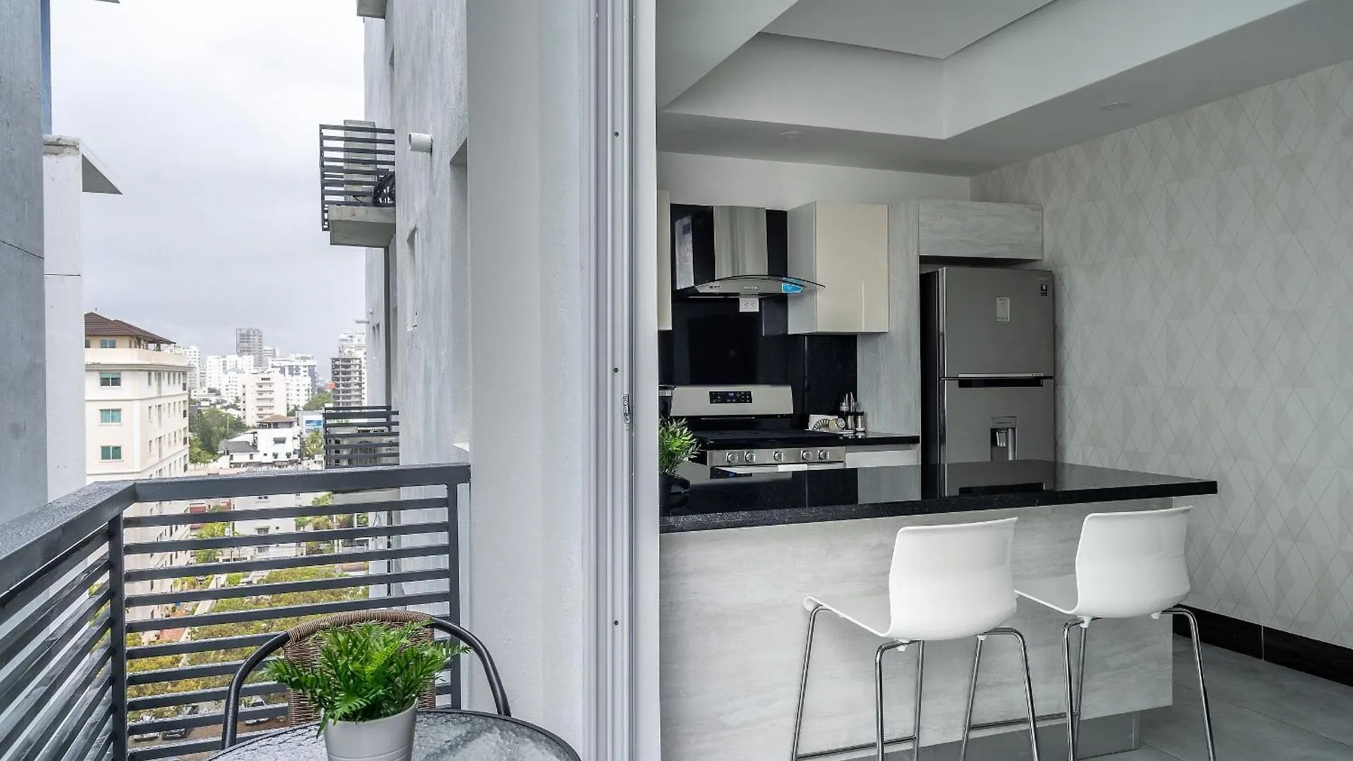 9+Ocho Suites By Yellowkey 산토도밍고